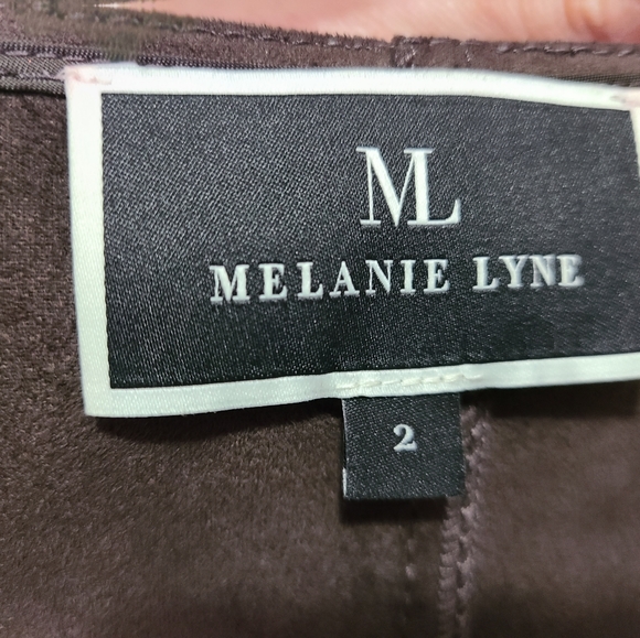 Long Sleeveless Faux Suede Vest - Picture 9 of 9